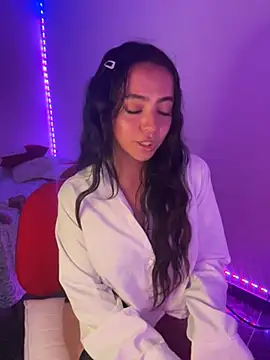 Snapshot of laraa_rous chatting on February 27, 2026, 11:38 pm laraa rous online show from February 27, 2026, 11:38 pm