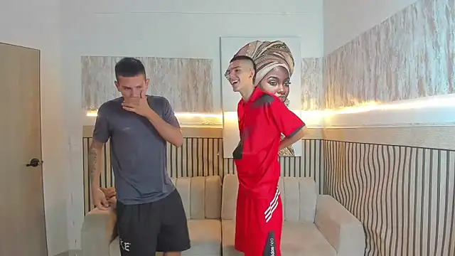 Snapshot of friendslikeplay chatting on February 10, 2026, 9:19 pm friendslikeplay online show from February 10, 2026, 9:19 pm