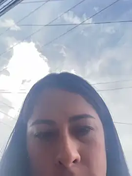 Snapshot of Cielo_13 chatting on February 14, 2026, 9:22 pm Cielo 13 online show from February 14, 2026, 9:22 pm