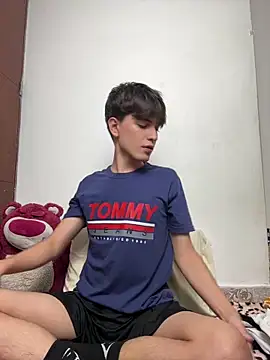 Snapshot of Naim_TheKing chatting on February 8, 2026, 5:22 am Naim TheKing online show from February 8, 2026, 5:22 am