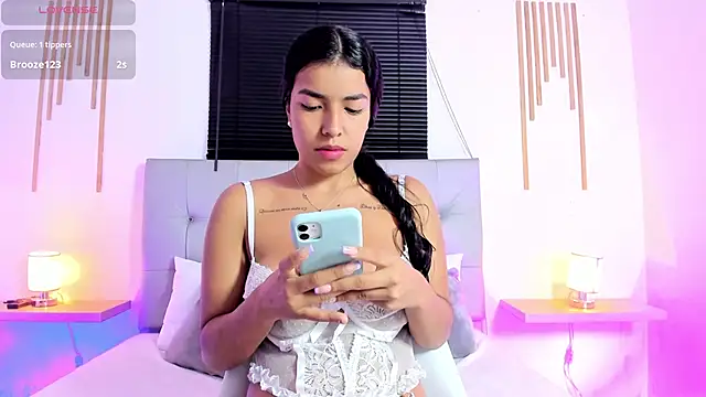 Snapshot of _kimmygrey chatting on February 28, 2026, 1:39 am kimmygrey online show from February 28, 2026, 1:39 am