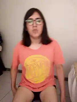 Snapshot of Eide-26 chatting on February 18, 2026, 3:02 am Eide-26 online show from February 18, 2026, 3:02 am