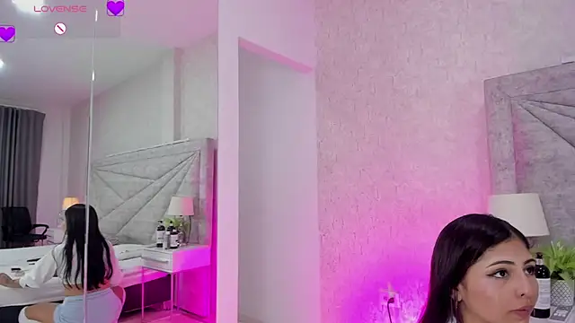 Snapshot of RousSweet- chatting on February 11, 2026, 9:09 pm RousSweet- online show from February 11, 2026, 9:09 pm