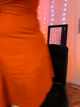 Snapshot of Selikayle_ chatting on March 1, 2026, 11:18 pm Selikayle online show from March 1, 2026, 11:18 pm