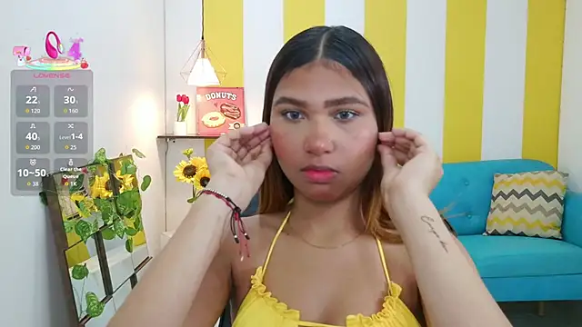 Snapshot of mayli_marie chatting on March 4, 2026, 11:11 pm mayli marie online show from March 4, 2026, 11:11 pm