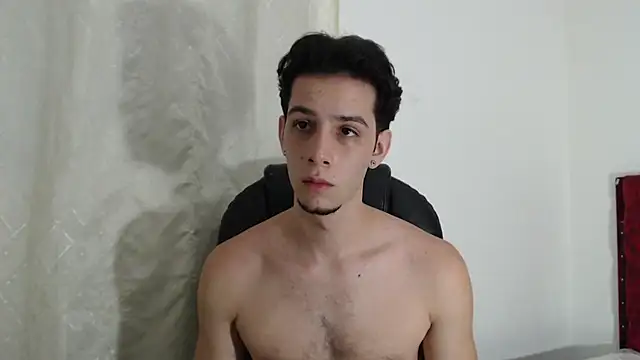 Snapshot of killua_parker chatting on February 11, 2026, 3:55 am killua parker online show from February 11, 2026, 3:55 am