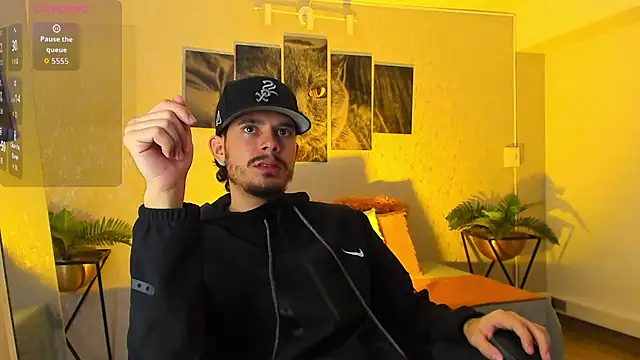 Snapshot of Nils_saintt chatting on February 12, 2026, 3:23 am Nils saintt online show from February 12, 2026, 3:23 am