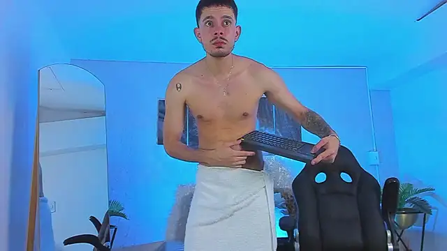 Snapshot of Nils_saintt chatting on February 28, 2026, 3:35 pm Nils saintt online show from February 28, 2026, 3:35 pm