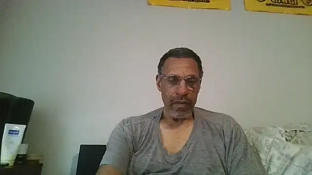 Snapshot of swimmer2496 chatting on March 1, 2026, 5:37 pm swimmer2496 online show from March 1, 2026, 5:37 pm