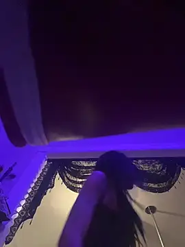 Snapshot of luxxlola chatting on March 7, 2026, 2:30 am luxxlola online show from March 7, 2026, 2:30 am