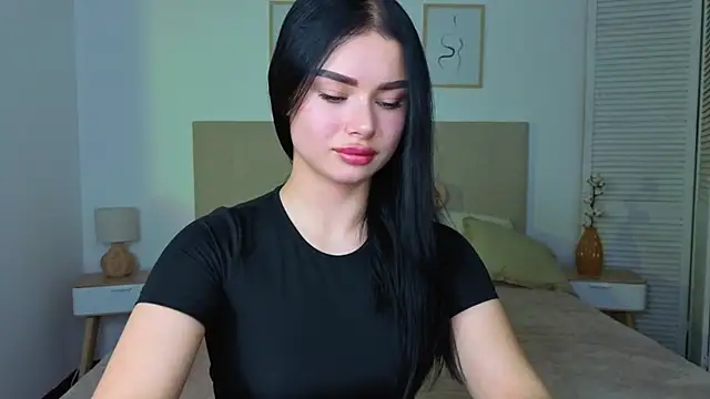 Snapshot of Silena_sky chatting on February 10, 2026, 1:26 pm Silena sky online show from February 10, 2026, 1:26 pm