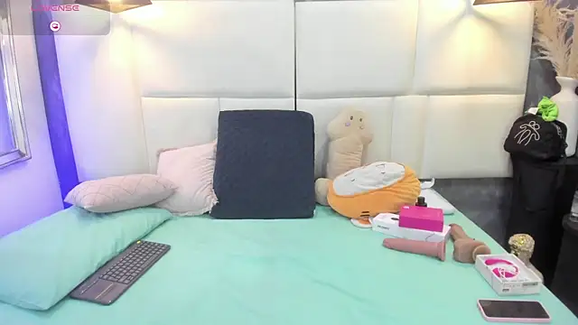 Snapshot of Martina_armos chatting on May 11, 2026, 1:28 pm Martina armos online show from May 11, 2026, 1:28 pm