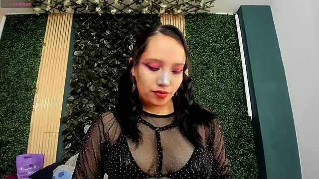 Snapshot of AmberAddamss chatting on February 22, 2026, 2:37 pm AmberAddamss online show from February 22, 2026, 2:37 pm