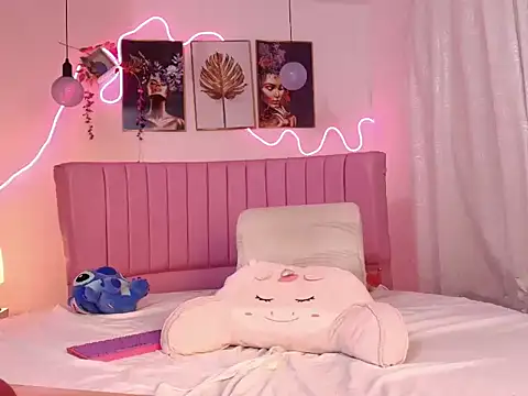 Snapshot of Hera_eden chatting on March 5, 2026, 5:58 am Hera eden online show from March 5, 2026, 5:58 am