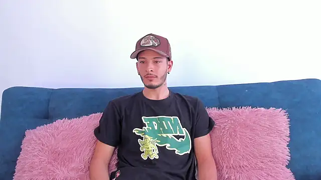Snapshot of josh__val chatting on July 21, 2026, 8:11 pm josh val online show from July 21, 2026, 8:11 pm