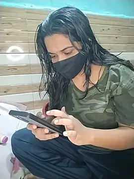 Snapshot of ZyphiaLive chatting on January 19, 2026, 9:02 am ZyphiaLive online show from January 19, 2026, 9:02 am