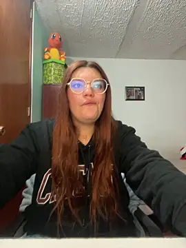 Snapshot of Vixroy7 chatting on April 13, 2026, 11:21 pm Vixroy7 online show from April 13, 2026, 11:21 pm