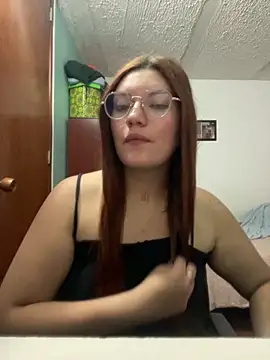 Snapshot of Vixroy7 chatting on April 28, 2026, 12:20 am Vixroy7 online show from April 28, 2026, 12:20 am