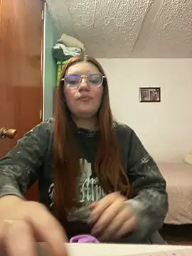 Snapshot of Vixroy7 chatting on May 1, 2026, 10:03 pm Vixroy7 online show from May 1, 2026, 10:03 pm