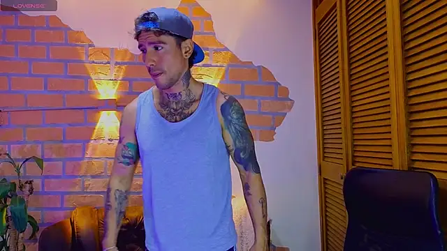 Snapshot of mister_eithan chatting on January 19, 2026, 2:48 am mister eithan online show from January 19, 2026, 2:48 am