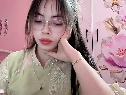 Snapshot of Suki_99 chatting on March 2, 2026, 3:52 pm Suki 99 online show from March 2, 2026, 3:52 pm