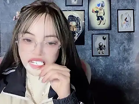 Snapshot of Suki_99 chatting on March 9, 2026, 4:00 pm Suki 99 online show from March 9, 2026, 4:00 pm