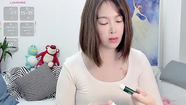 Snapshot of 10ve1y chatting on February 3, 2026, 10:26 pm 10ve1y online show from February 3, 2026, 10:26 pm