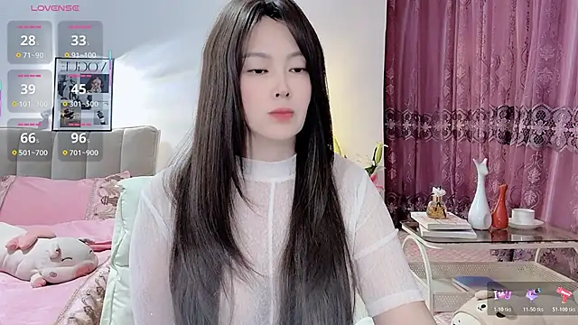 Snapshot of 10ve1y chatting on February 21, 2026, 12:39 pm 10ve1y online show from February 21, 2026, 12:39 pm