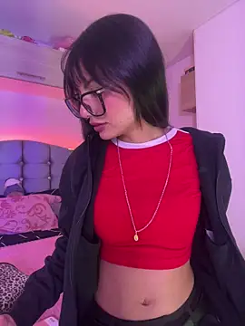 Snapshot of _Lucycherry chatting on February 25, 2026, 5:06 am Lucycherry online show from February 25, 2026, 5:06 am