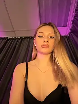 Snapshot of DayaFoxy chatting on March 16, 2026, 1:15 pm DayaFoxy online show from March 16, 2026, 1:15 pm