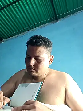 Snapshot of THONETE chatting on February 2, 2026, 10:52 pm THONETE online show from February 2, 2026, 10:52 pm