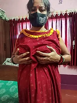 Snapshot of Little-Roshni chatting on August 7, 2026, 6:48 am Little-Roshni online show from August 7, 2026, 6:48 am