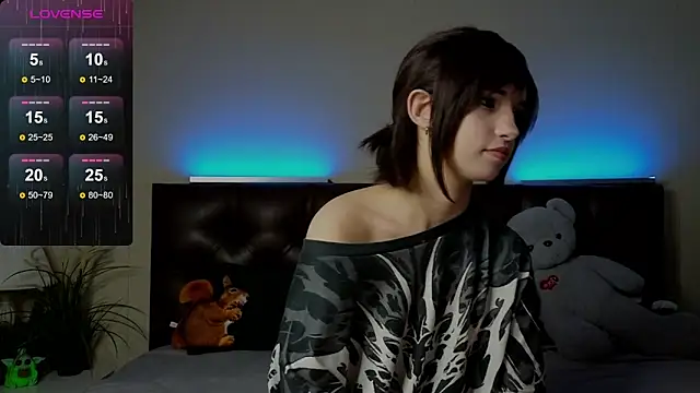 Snapshot of m_Suika_m chatting on February 8, 2026, 3:04 pm m Suika m online show from February 8, 2026, 3:04 pm