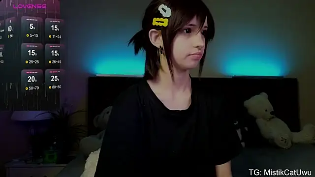 Snapshot of m_Suika_m chatting on February 24, 2026, 5:44 pm m Suika m online show from February 24, 2026, 5:44 pm