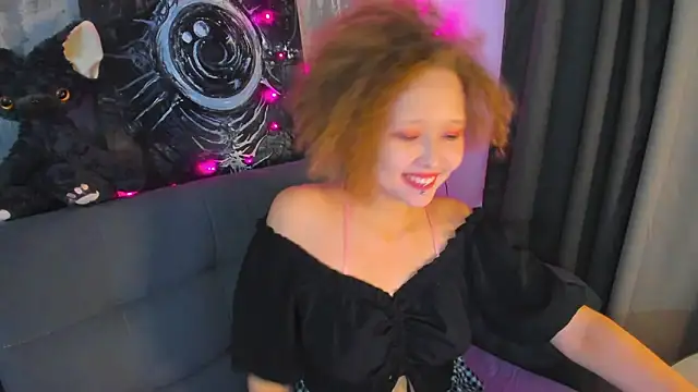 Senya Sol online show from May 30, 2026, 9:23 pm