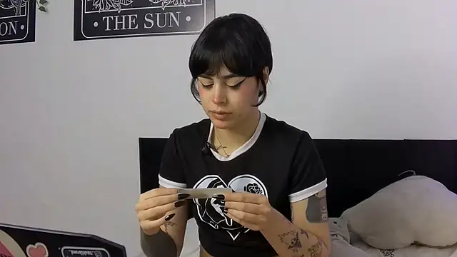 ariane kimiko online show from July 7, 2026, 12:53 pm