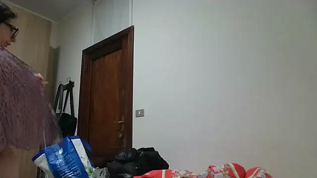 Snapshot of Miasexmilf chatting on March 3, 2026, 5:41 pm Miasexmilf online show from March 3, 2026, 5:41 pm