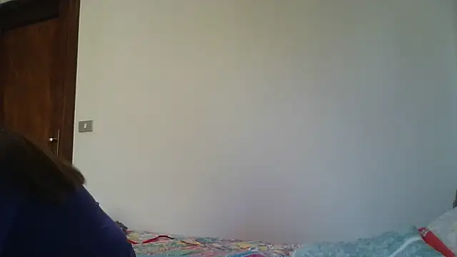 Snapshot of Miasexmilf chatting on April 3, 2026, 7:17 am Miasexmilf online show from April 3, 2026, 7:17 am