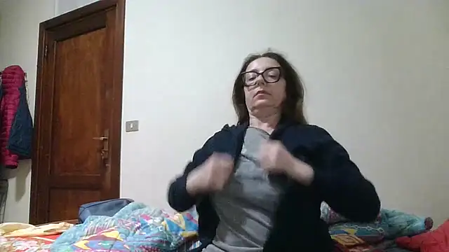 Snapshot of Miasexmilf chatting on May 15, 2026, 11:01 pm Miasexmilf online show from May 15, 2026, 11:01 pm