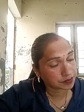 Snapshot of Cute-karisma1234 chatting on March 5, 2026, 1:56 am Cute-karisma1234 online show from March 5, 2026, 1:56 am