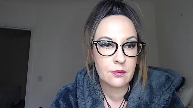 PsychicDominatrix online show from February 9, 2026, 4:11 pm