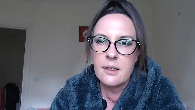 Snapshot of PsychicDominatrix chatting on June 10, 2026, 3:55 pm PsychicDominatrix online show from June 10, 2026, 3:55 pm
