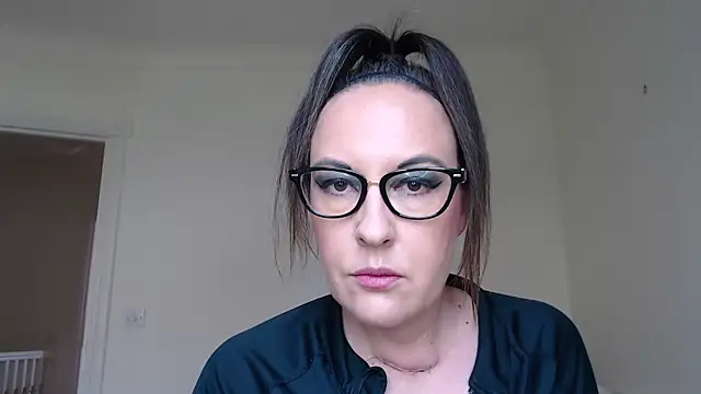 Snapshot of PsychicDominatrix chatting on June 12, 2026, 7:29 am PsychicDominatrix online show from June 12, 2026, 7:29 am