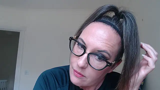 Snapshot of PsychicDominatrix chatting on July 25, 2026, 2:36 pm PsychicDominatrix online show from July 25, 2026, 2:36 pm