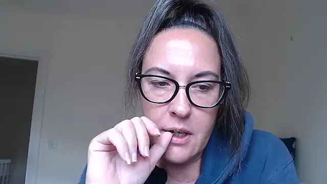 Snapshot of PsychicDominatrix chatting on July 26, 2026, 1:40 pm PsychicDominatrix online show from July 26, 2026, 1:40 pm