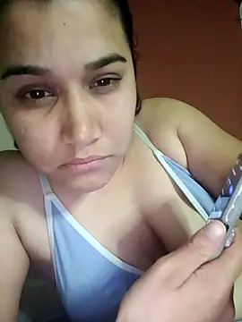 Snapshot of danagon16 chatting on February 2, 2026, 4:11 am danagon16 online show from February 2, 2026, 4:11 am