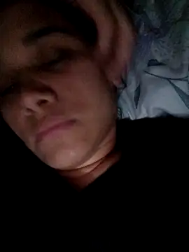 Snapshot of danagon16 chatting on March 5, 2026, 7:15 am danagon16 online show from March 5, 2026, 7:15 am