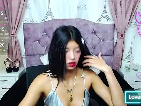 Snapshot of Esmeralda-18 chatting on February 6, 2026, 11:24 am Esmeralda-18 online show from February 6, 2026, 11:24 am