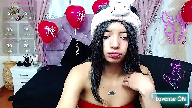 Snapshot of Esmeralda-18 chatting on February 27, 2026, 4:23 am Esmeralda-18 online show from February 27, 2026, 4:23 am