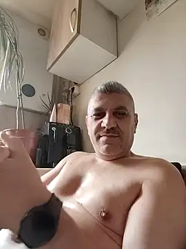 Snapshot of AdaBoys chatting on February 8, 2026, 11:35 am AdaBoys online show from February 8, 2026, 11:35 am